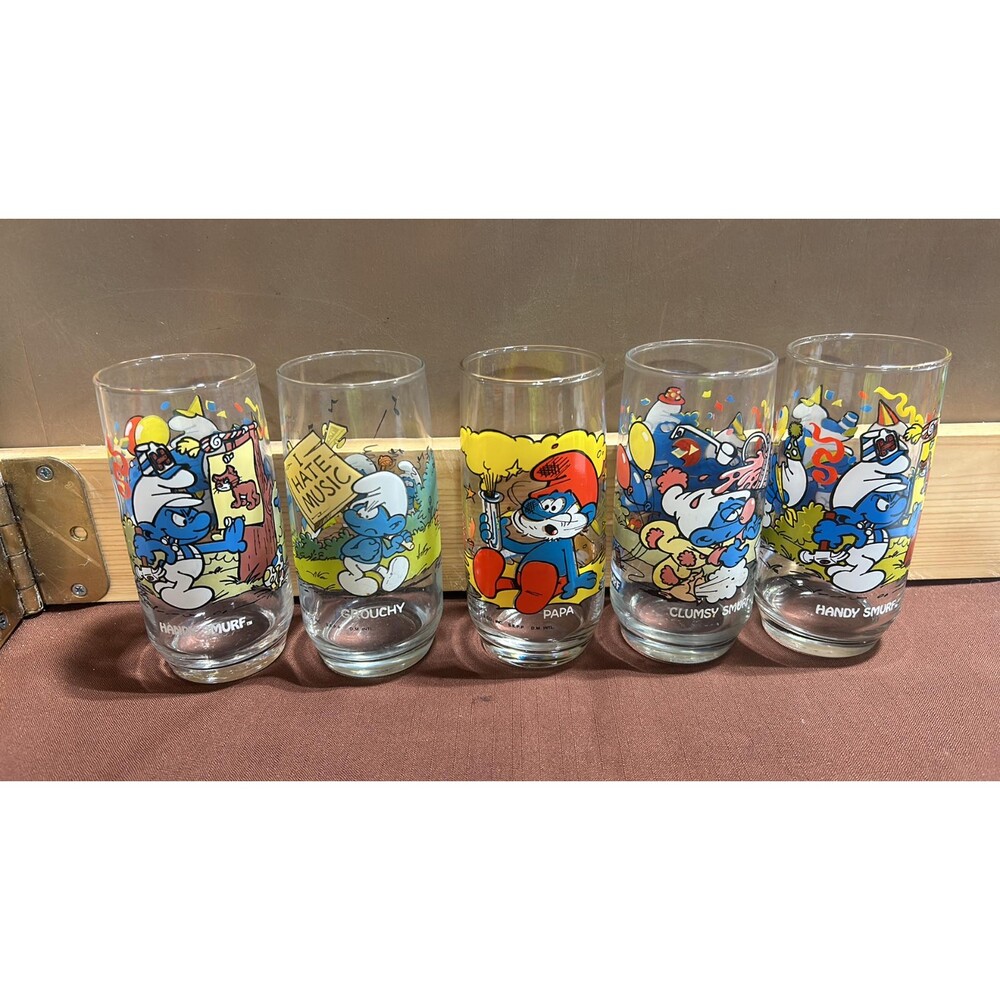 5 Vintage Smurf Glasses Hardees 1983 and 1982
